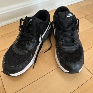 Nike Air Max size 5.5Y CD6894-001